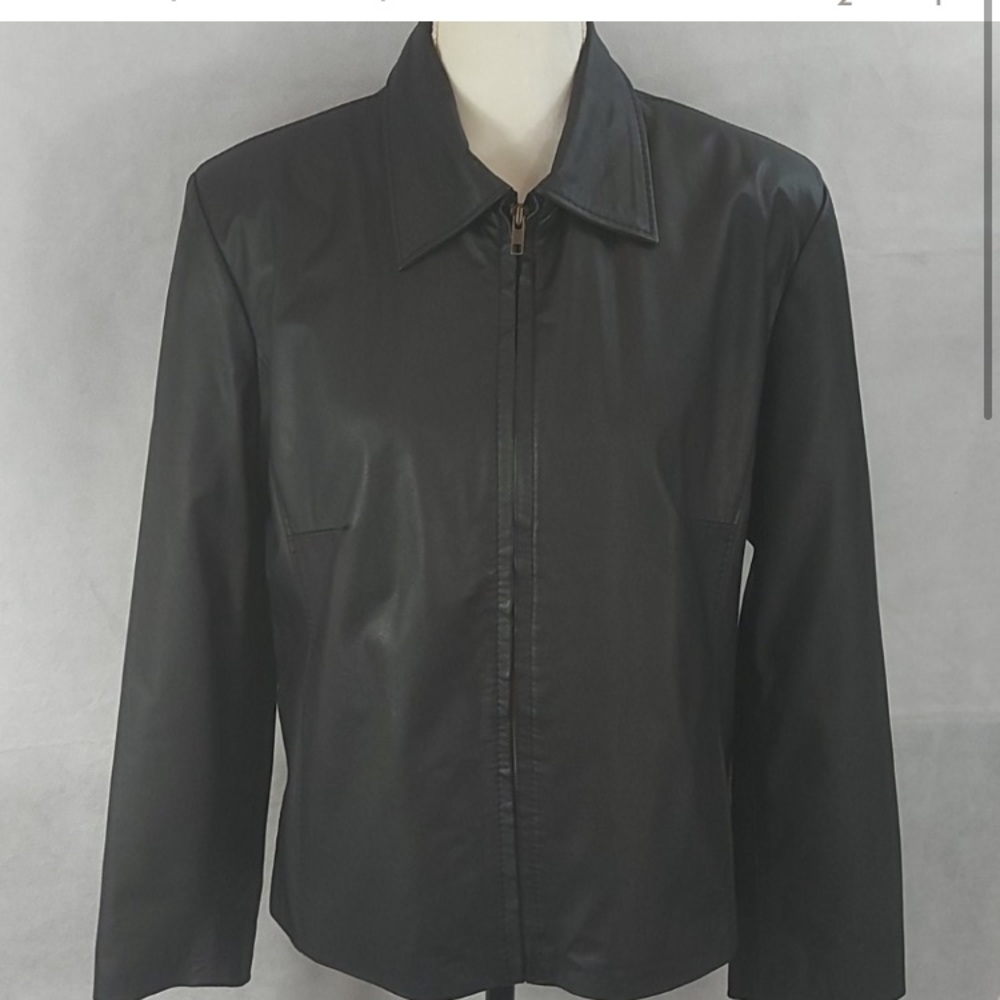 Black 100% leather Uru Recoleta vintage jacket
